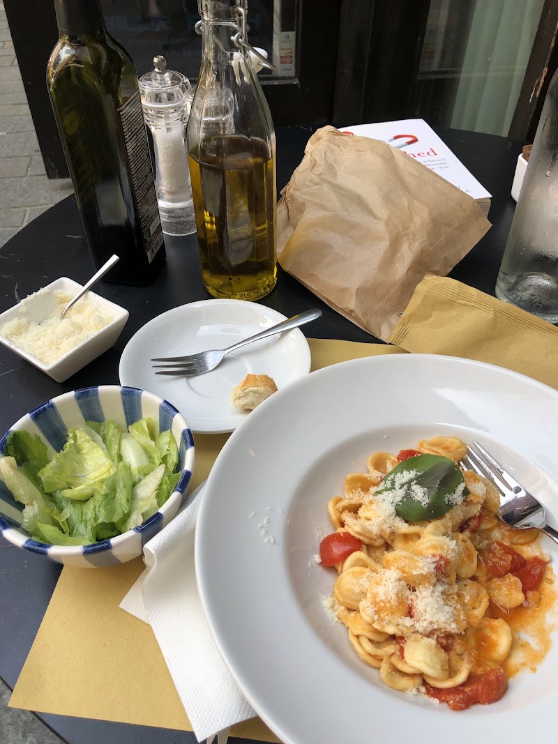 La Cantina - Intermezzo italiano - La Cantina - Intermezzo italiano Sparkassenpl. 2, 6020 Innsbruck, Austria