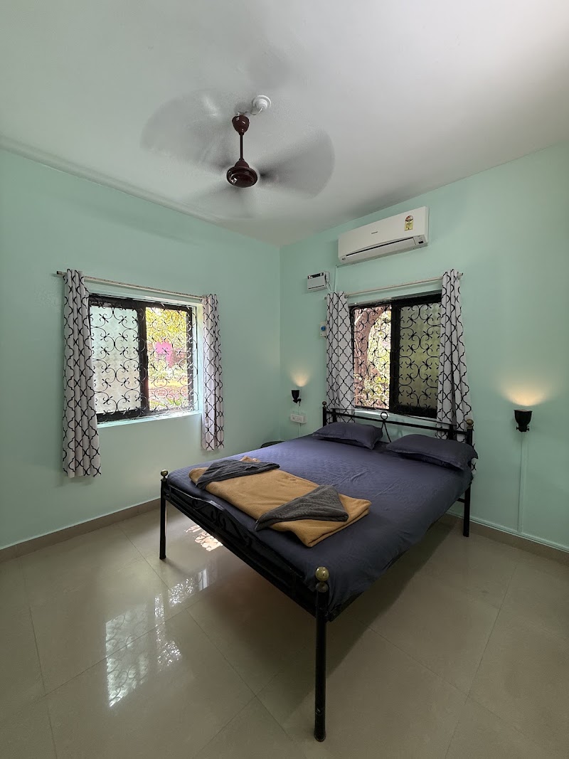Curlies Blue House - 5BHK - Curlies Blue House - 5BHK 144/c, Monteiro Vaddo, Anjuna, Goa 403509, India