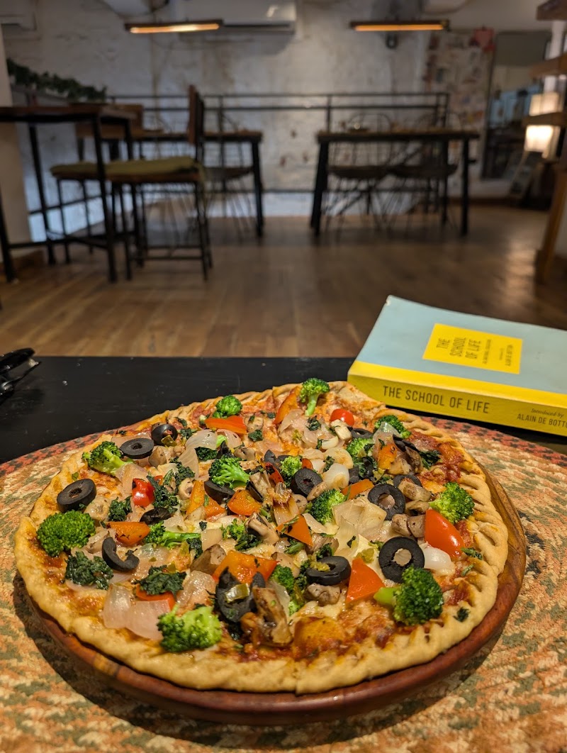 Greenr Cafe - Greenr Cafe 4, Market, Basant Lok, Vasant Vihar, New Delhi, Delhi 110057, India