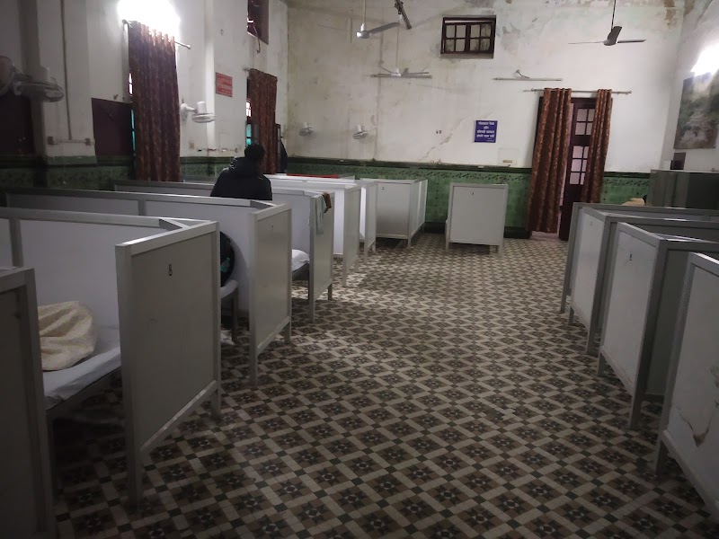 Dormitory Lucknow Junction (Lko) - Dormitory Lucknow Junction (Lko), RWJF+9J8, Preeti Nagar, Railway Colony, Charbagh, Lucknow, Uttar Pradesh 226004, India
