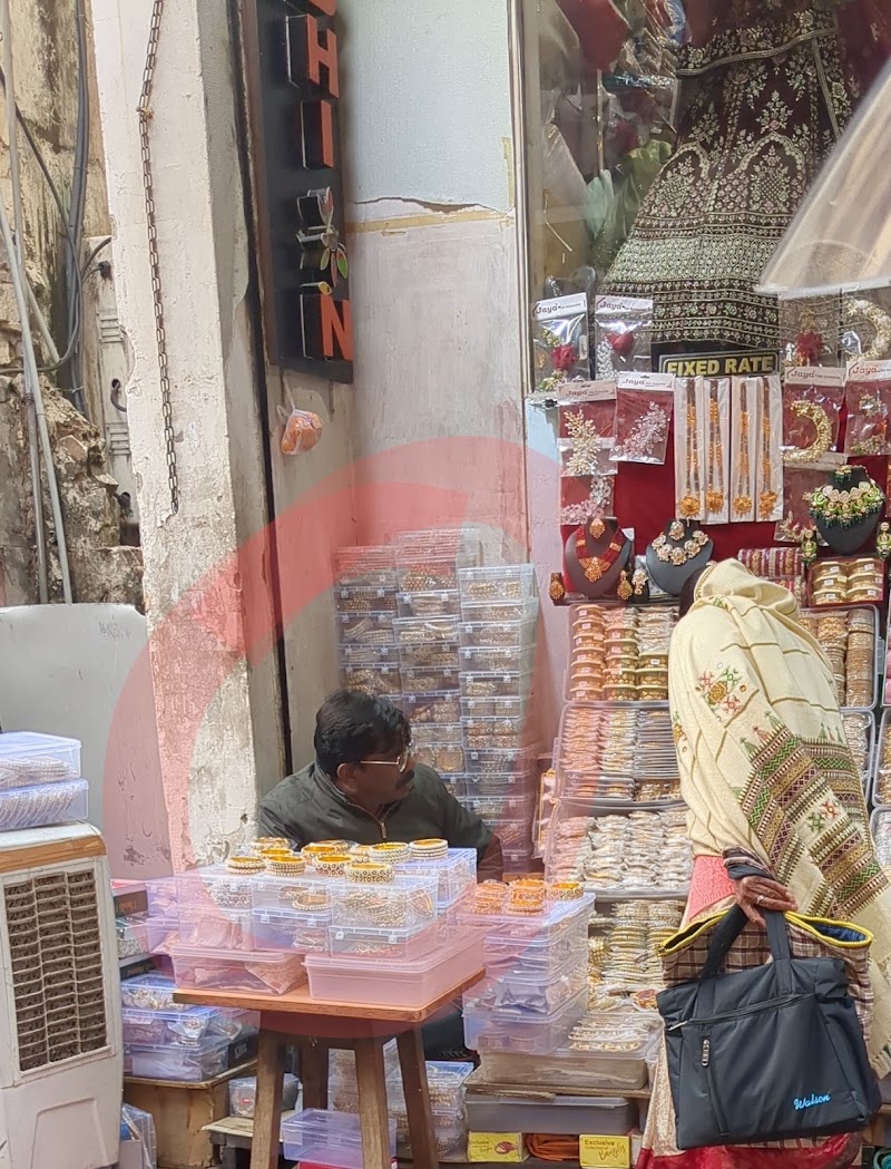 M.S.Fashion - M.S.Fashion Near Choda Rasta, WRCC+X5G, Lal Ji Sand Ka Rasta, Chaura Rasta, Tripolia Bazar, Modikhana, Jaipur, Jaipur Nagar Nigam Area, Rajasthan 302003, India