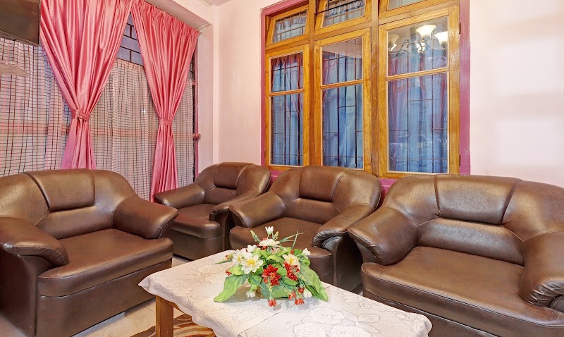 Itsy Hotels Shillong Tower Guesthouse - Itsy Hotels Shillong Tower Guesthouse HN.00, Zigzag Rd, GS Rd, Kench's Trace, Rilbong, Shillong, Meghalaya 793004, India