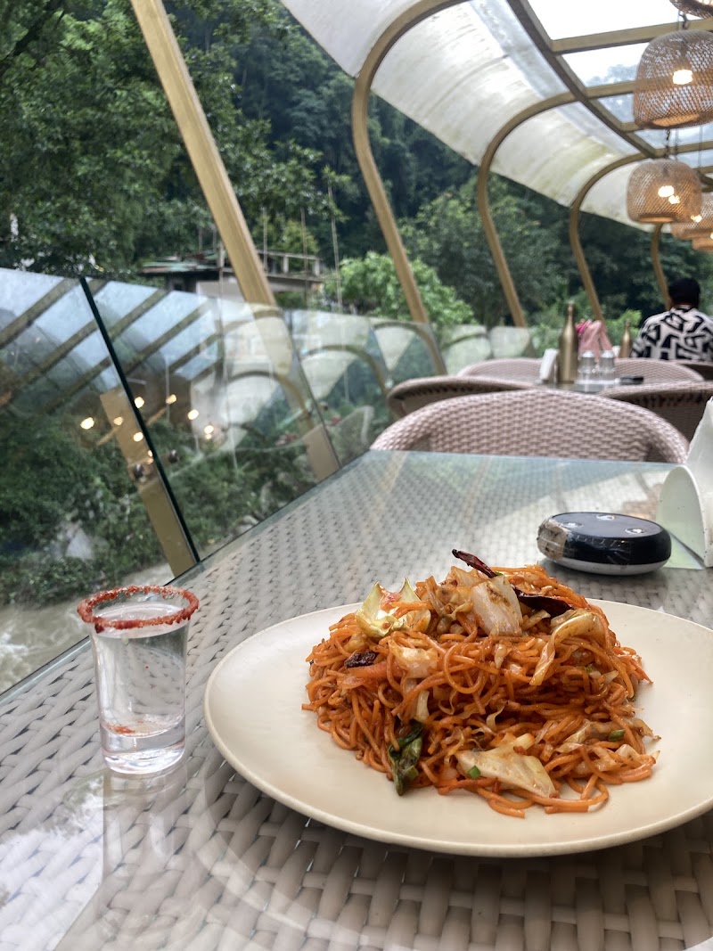 Queen's Pod - Queen's Pod 16 Adampool, Lumsey, Tadong, Gangtok, Sikkim 737102, India