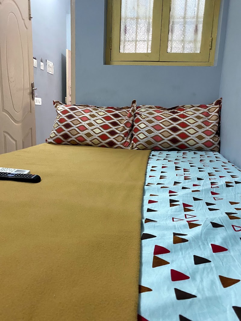 PP White Town Rooms