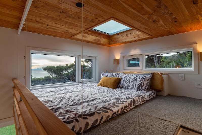 Golden Bay Hideaway: Eco-accommodation at the northern end of the Abel Tasman Coast Track. Book direct and pay 25% less. - Golden Bay Hideaway: Eco-accommodation at the northern end of the Abel Tasman Coast Track. Book direct and pay 25% less. 220 McShane Rd Wainui Bay, Tākaka 7183, New Zealand