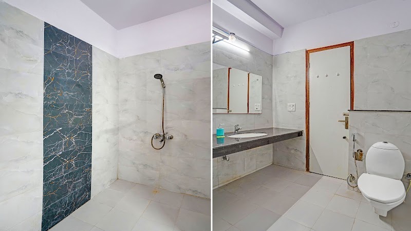Fabhotel Hm Residency - Fabhotel Hm Residency BS, 32, Basai, Sector 70, Noida, Uttar Pradesh 201316, India