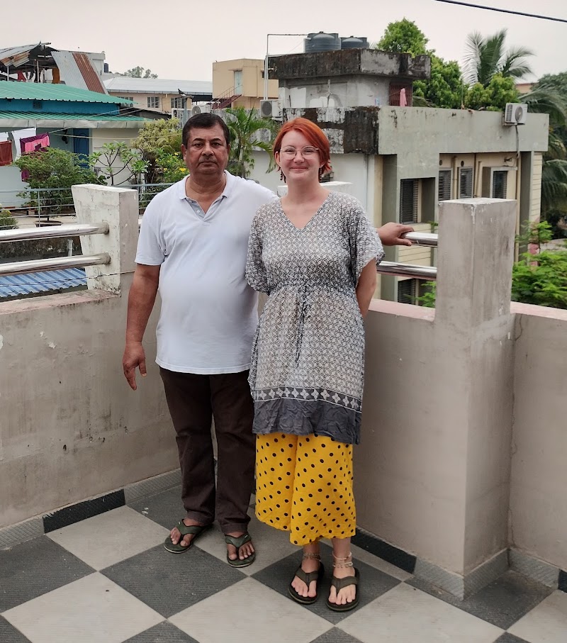 OM NIWAS - OM NIWAS 19, Tilak Rd, near Mitra Nursing Home, Ward 12, Hakim Para, Siliguri, West Bengal 734001, India