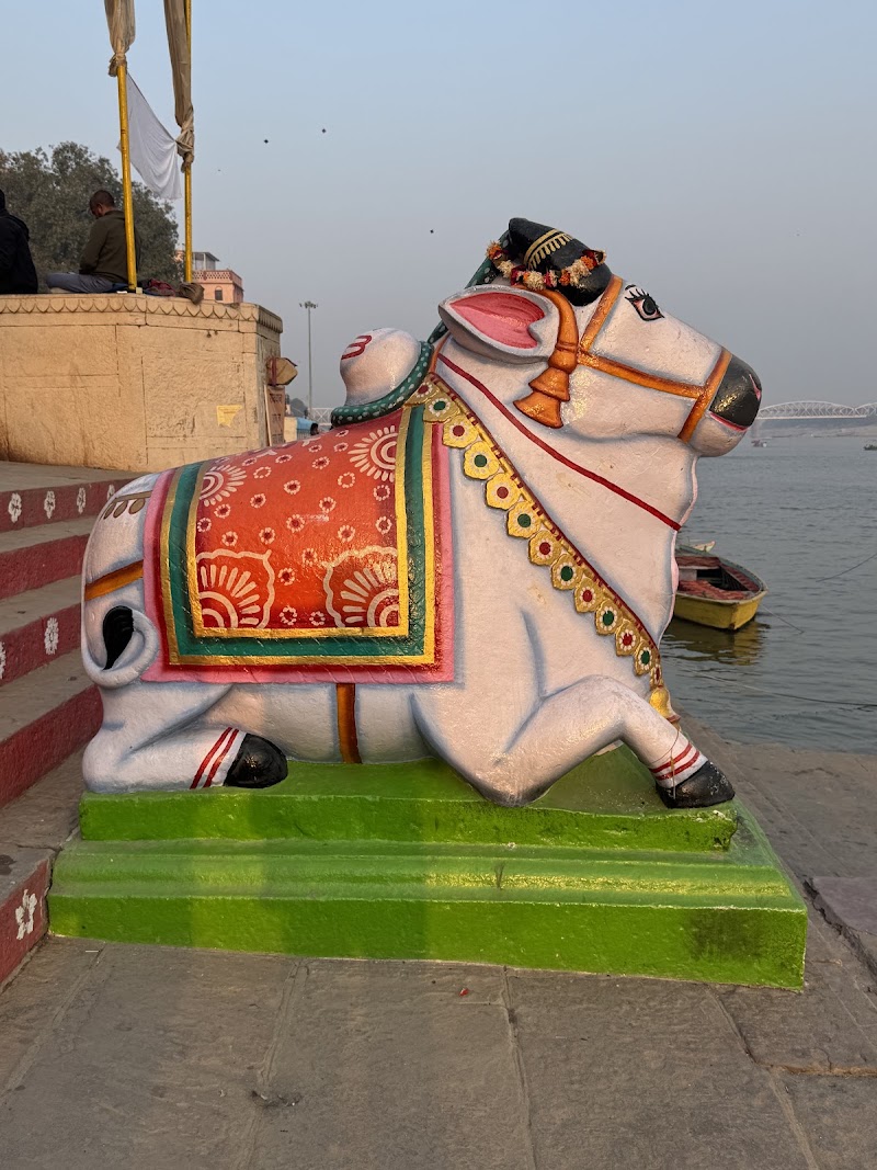 Gaay Ghat, (Varanasi) - Gaay Ghat, (Varanasi) 829C+8VF, Maidagin Xing, near Trilochar Ghat, Ghats of Varanasi, Ghasi Tola, Varanasi, Domari, Uttar Pradesh 221001, India