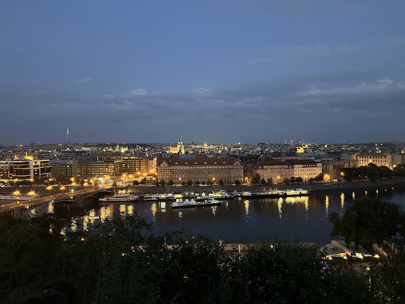 Prag Aussichtspunkt - Prag Aussichtspunkt, Letenský profil, nábř. E. Beneše, 170 00 Praha 7-Letná, Czechia