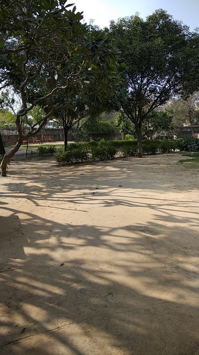 Gumbad Park - Gumbad Park, New, G5FR+8VW, Chatri Wala Kuan, Lado Sarai, New Delhi, Delhi 110030, India