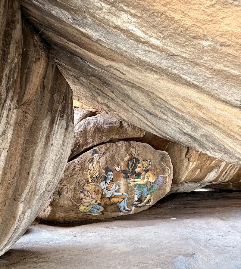 Chintamani Matha Anegundi - Chintamani Matha Anegundi, 8FXV+44C, Anegundi, Karnataka 583227, India