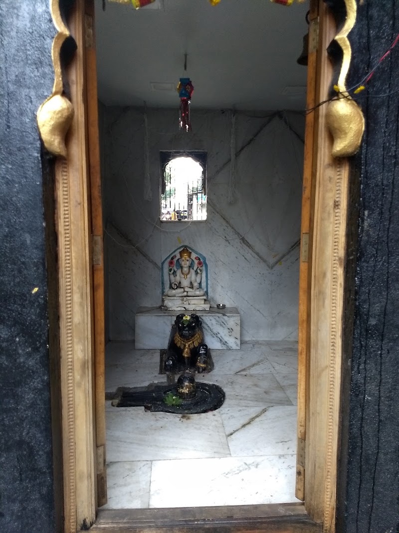 Shivkaalin Garecha Nandi Mandir - Shivkaalin Garecha Nandi Mandir GVC5+QC5, Agarwal Marg, Kasba Peth, Pune, Maharashtra 411011, India