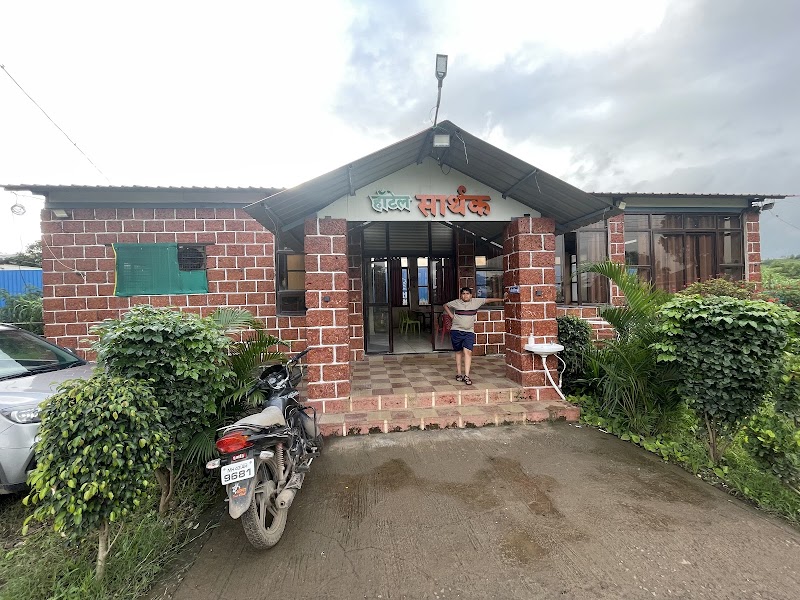 Hotal sarthak Veg and Non-veg - Hotal sarthak Veg and Non-veg 5R5W+WJ4, Bhor-Kapurhol Rd, Mohari Kh., Ganesh Nagar Bholawade, Maharashtra 412206, India