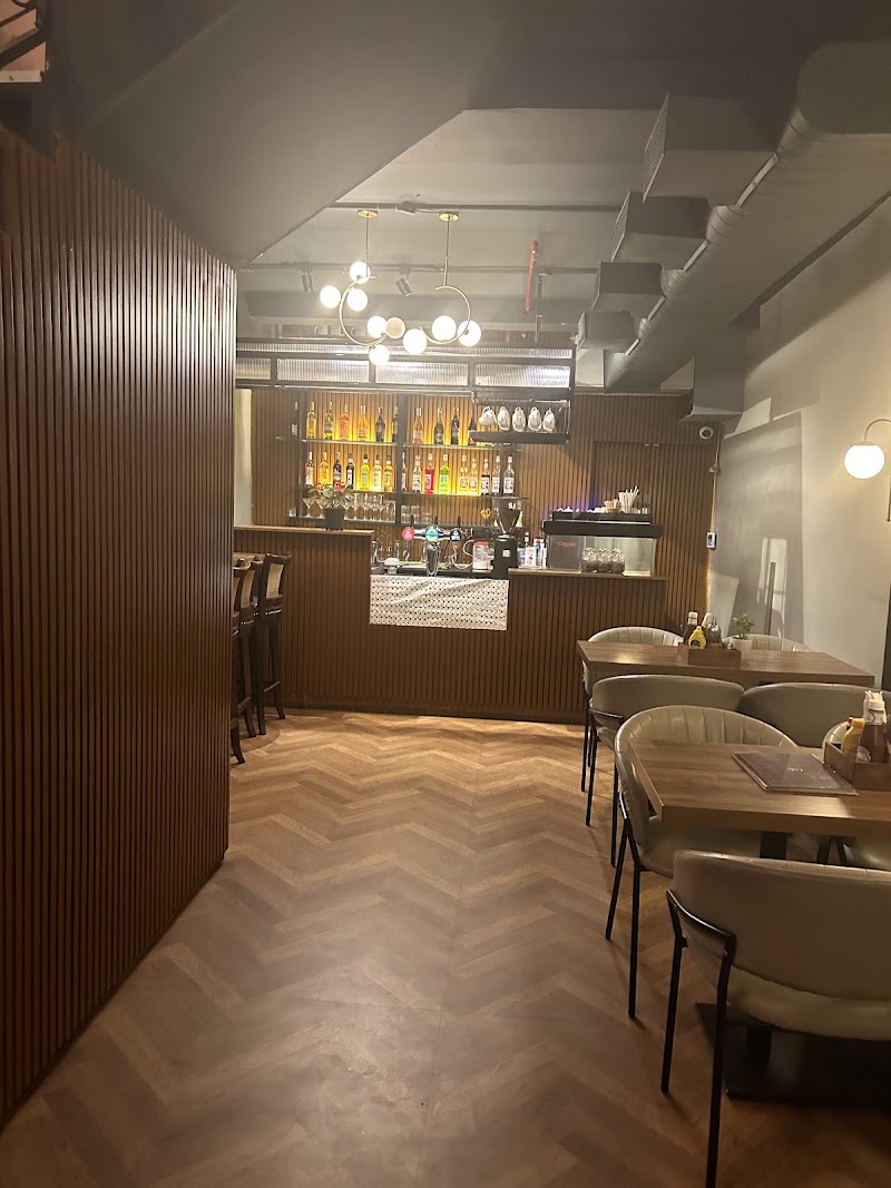 Cafe By Soul Sector 65