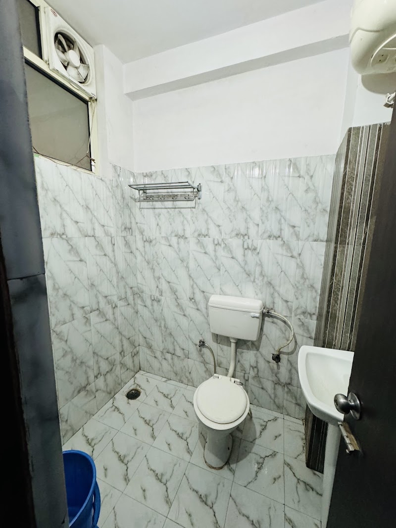 Hotel Devoy inn - Hotel Devoy inn 3/1, Tapovan, Rishikesh, Uttarakhand 249192, India