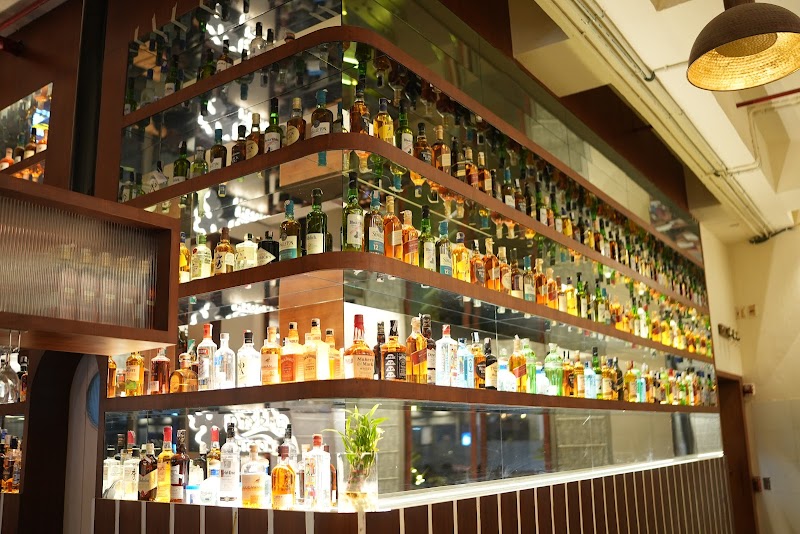 Prate Cafe - Open Terrace And Bar - Prate Cafe - Open Terrace And Bar SB/ Restaurant/2L, 02/001, M3M Urbana Premium, Ramgarh, Sector 67, Gurugram, Haryana 122101, India