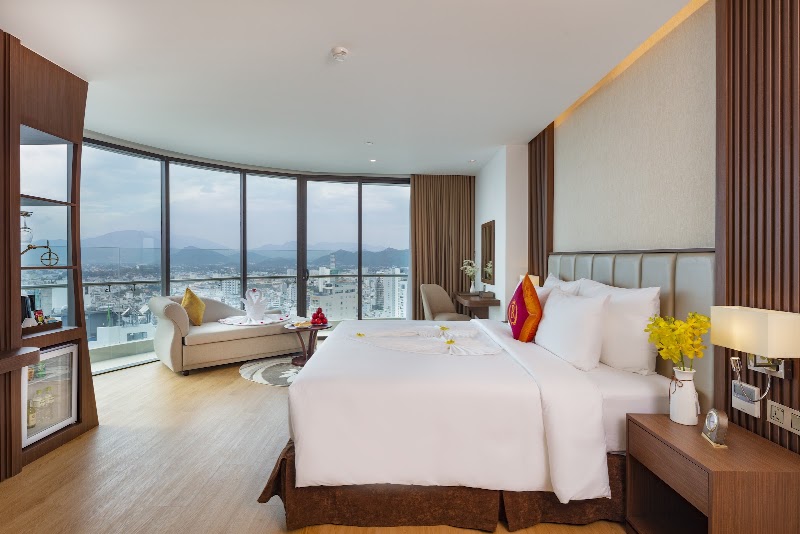 REGALIA GOLD HOTEL - REGALIA GOLD HOTEL, 39-41 Nguyễn Thị Minh Khai, Phường, Nha Trang, Khánh Hòa 650000, Vietnam