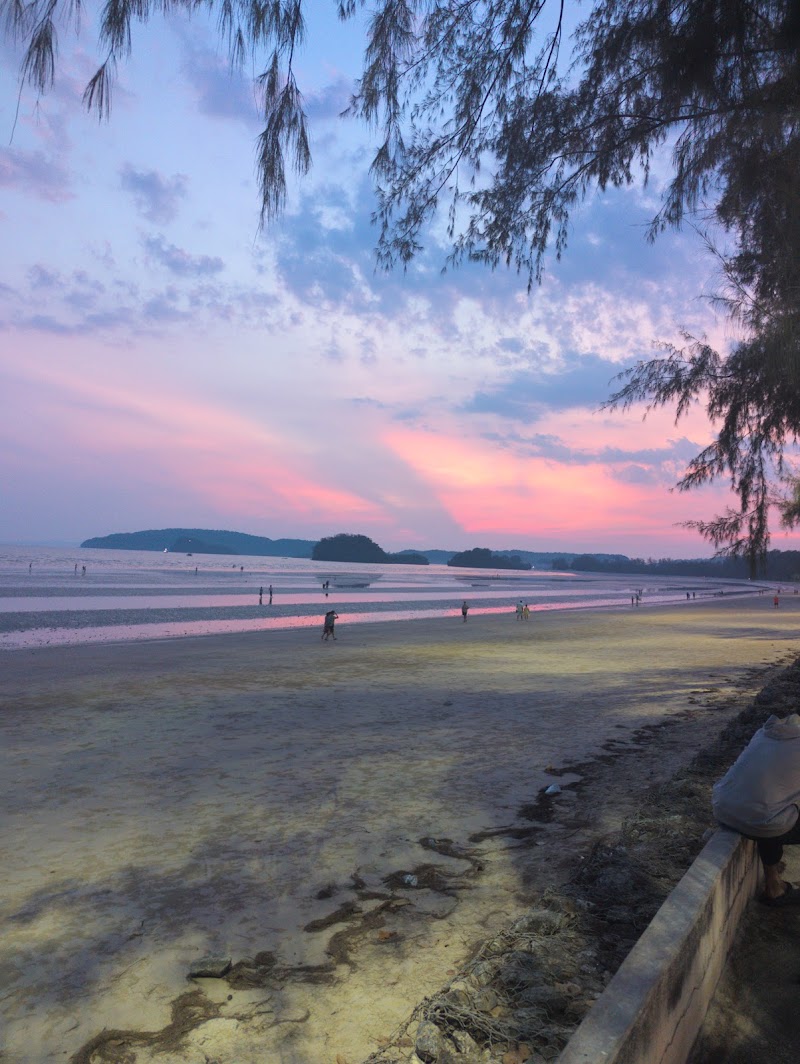 Ao Nang LandMark Beach - Ao Nang LandMark Beach 79/52 หาดนพรัตน์ธารา หมู่ 3, ตำบลอ่าวนาง อำเภอเมือง จังหวัดกระบี่, 81000, ตำบล อ่าวนาง อำเภอเมืองกระบี่ กระบี่ 81180, Thailand