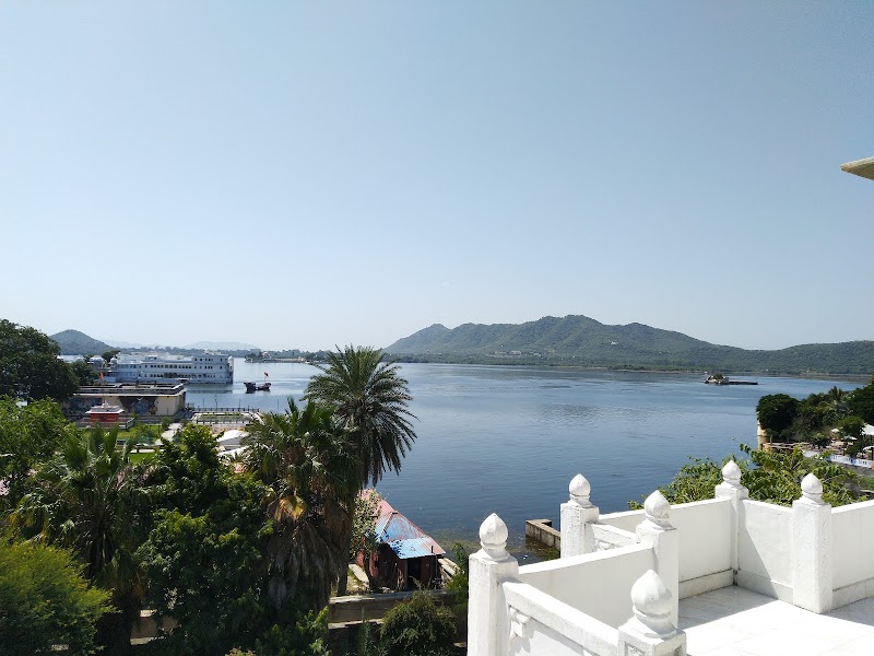 Aravali View Palace Udaipur - Aravali View Palace Udaipur 57, Hotel Aravali View palace, near Ambrai Road, ghat, Udaipur, Rajasthan 313004, India