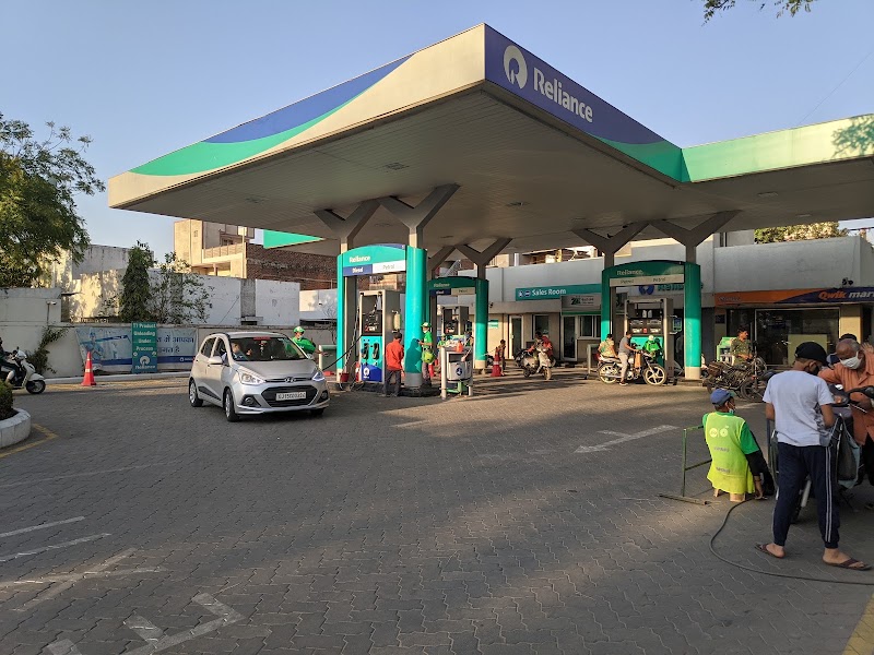 Jio-bp - Jio-bp, No 151, Tp4, Fp No 81, Pakki, Sharda Kunj, 1/D, Ajwa Rd, Vohra Colony, Bapod, Waghodia, Vadodara, Gujarat 390019, India