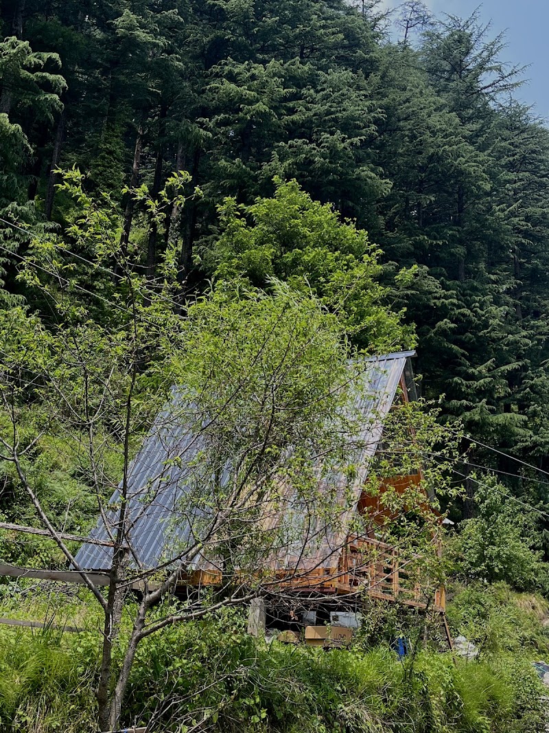 HILLSIDE A FRAME COTTAGE JIBHI - HILLSIDE A FRAME COTTAGE JIBHI Vill. Bhalagarn, Teh, Gadagushaini, banjar, Jibhi, Himachal Pradesh 175123, India