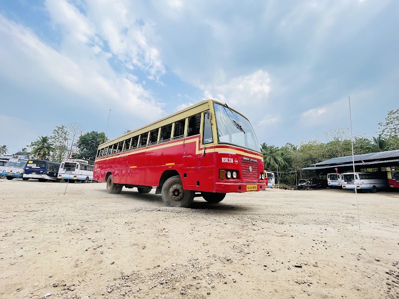 KSRTC Bus Stand Chadayamangalam - KSRTC Bus Stand Chadayamangalam, VVF9+PH5, SH 1, Chadayamangalam, Kerala 691534, India
