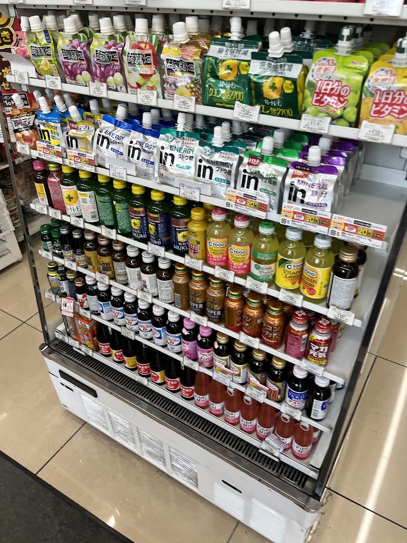 7-Eleven Osaka Nippombashi Station East - 7-Eleven Osaka Nippombashi Station East, Japan, 〒542-0073 Osaka, Chuo Ward, Nipponbashi, 1-chōme−4−１２ ４０６