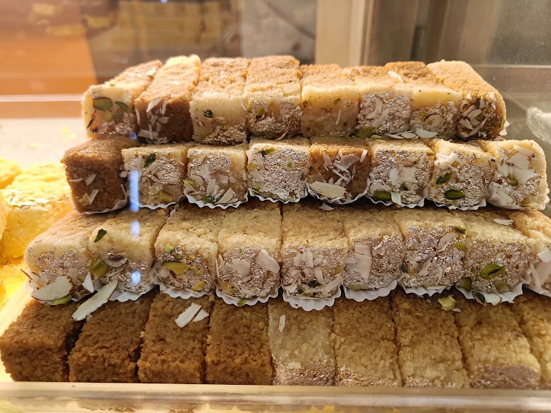 SHREE MAKHAN BHOG SWEETS & SHERA PUNJABI DHABA - SHREE MAKHAN BHOG SWEETS & SHERA PUNJABI DHABA, S-35, SWM RIICO Residential Colony, Bichhwal, Beechhwal Rural, Rajasthan 334001, India