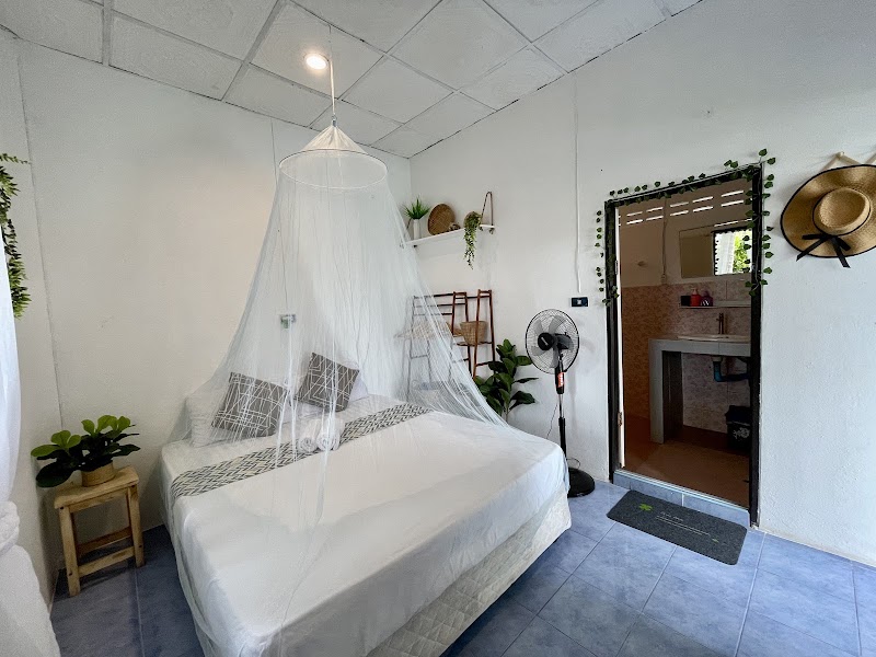 Secret Place Restaurant and Hotel - Secret Place Restaurant and Hotel, 56, 1 Haad Yao, Tambon Ko Pha-ngan, Amphoe Ko Pha-ngan, Chang Wat Surat Thani 84280, Thailand
