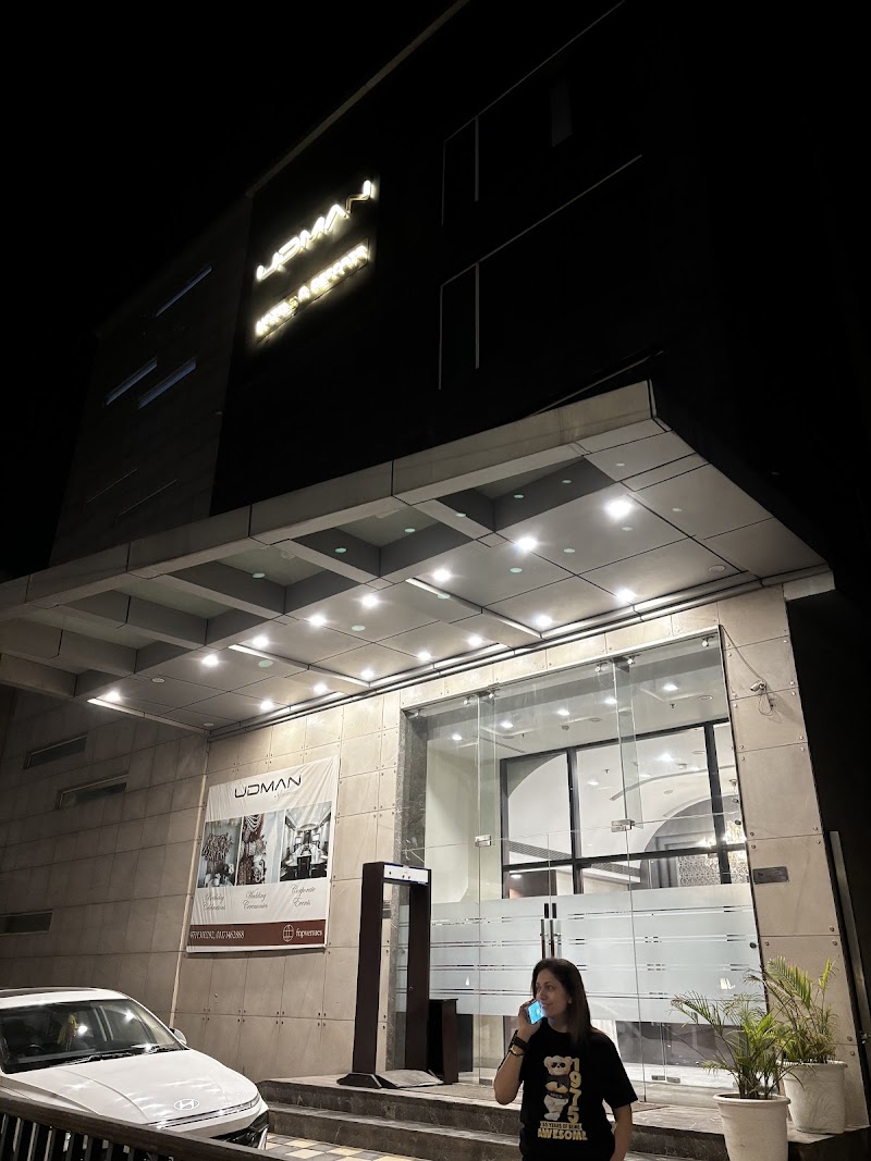 Udman Hotel Chhatarpur - Udman Hotel Chhatarpur Chandan Hola, Plot No. 538, Main Chhatarpur Rd, Chhatarpur, New Delhi, Delhi 110074, India