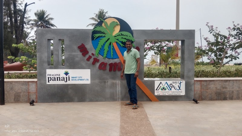 Miramar Beach - Miramar Beach FRP6+M64 Deepra Apartments, Dayanand Bandodkar Marg, Caculo Colony, Miramar, Panaji, Goa 403001, India