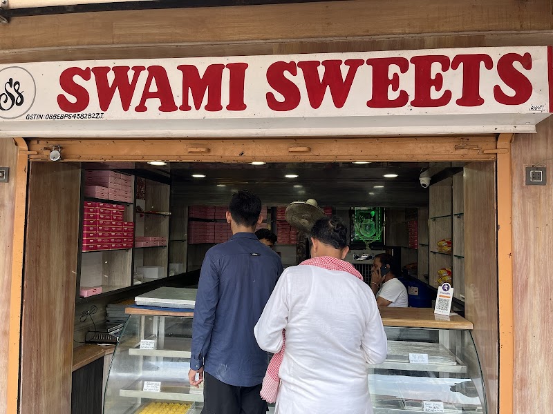 SWAMI SWEETS - SWAMI SWEETS, Inside jassusar gate under, B.K School, Old Bikaner, Bikaner, Rajasthan 334001, India