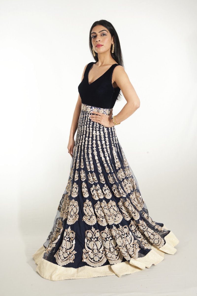 Enrobe By Varshaa - Enrobe By Varshaa, 1, Casabella, Plot No 692, Corner of 15th Road, &, Khar Pali Rd, opp. Banng, Khar, Khar West, Mumbai, Maharashtra 400052, India