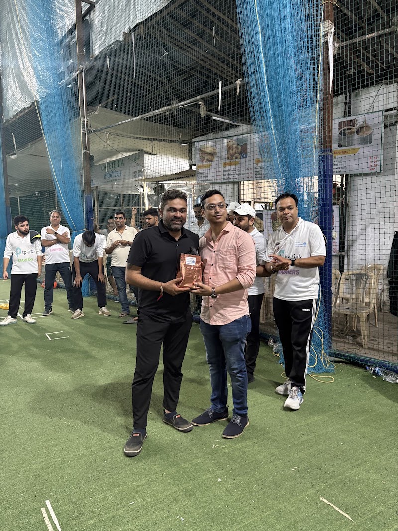 V4 Sports Arena - V4 Sports Arena Yashwant Smruti, ANAND NAGAR BARKHA CO-OPERATIVE GROUP HOUSING SOCIETY, Bhandup Village Rd, opp. Usha Nagar, Usha Nagar, Bhandup West, Mumbai, Maharashtra 400078, India
