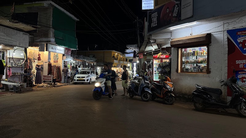 HOT SPOT MINI MARKET - HOT SPOT MINI MARKET, MPR3+WMF, Beach Rd, Khalchawada, Arambol, Goa 403524, India