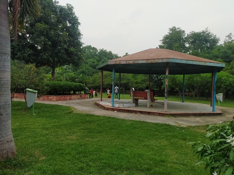 Tau Devi Lal Park - Tau Devi Lal Park Sector 22 Rd, Sector 22B, Sector 22A, Sector 22, Gurugram, Haryana 122015, India