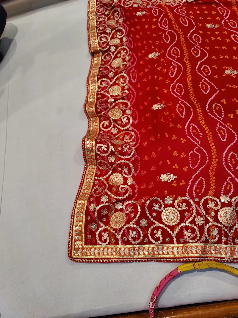 Roop sons - Roop sons Shop no, 214, Johari Bazar Rd, Johri Bazar, Pink City, Jaipur, Jaipur Nagar Nigam Area, Rajasthan 302003, India