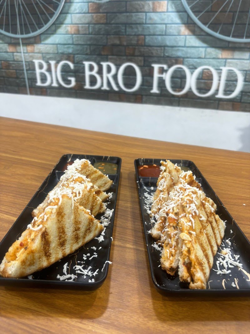 Big Bro Cafe - Big Bro Cafe Kota Rd, in front of ICICI bank, Ramnagar, Raipur, Chhattisgarh 492010, India