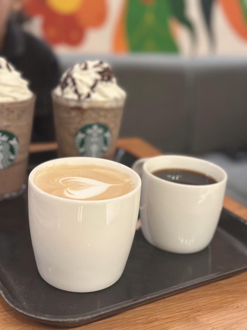Starbucks - Starbucks 2, Gf, Park Aenue, Plot No 2/1/11, Chhaoni Rd, Sadar, Nagpur, Maharashtra 440001, India