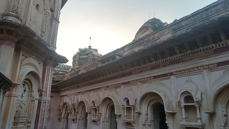 Laxmi Temple Orchha - Laxmi Temple Orchha, 9J3J+48H, MP SH 37, Orchha, Madhya Pradesh 472246, India