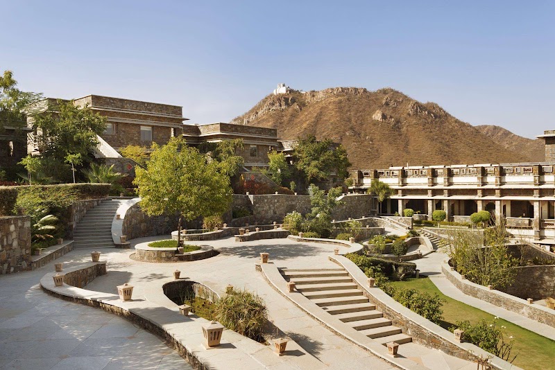 Ramada Udaipur Resort and Spa - Ramada Udaipur Resort and Spa Rampura Circle, Kodiyat Main Rd, Eklavya Colony, Udaipur, Gourela, Rajasthan 313031, India