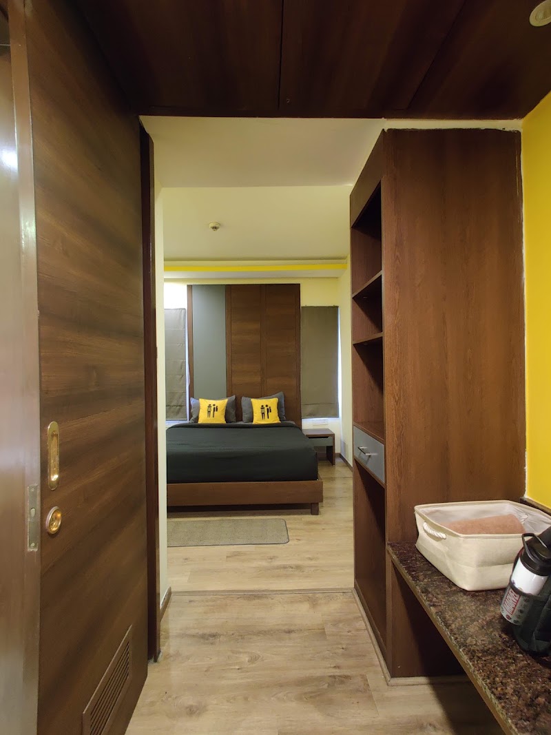 The Hosteller Bangalore, Brigade Road - The Hosteller Bangalore, Brigade Road 124, Brigade Rd, opposite Brigade Tower, near Vellara Junction, Ashok Nagar, Bengaluru, Karnataka 560025, India