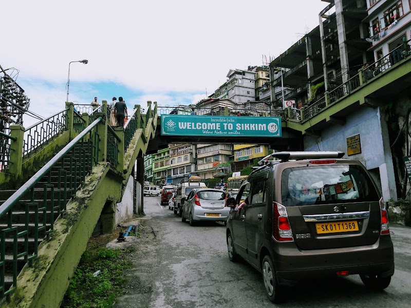 Taxi Stop - Taxi Stop 8JH6+PMH, NH 31A, Arithang, Gangtok, Sikkim 737101, India