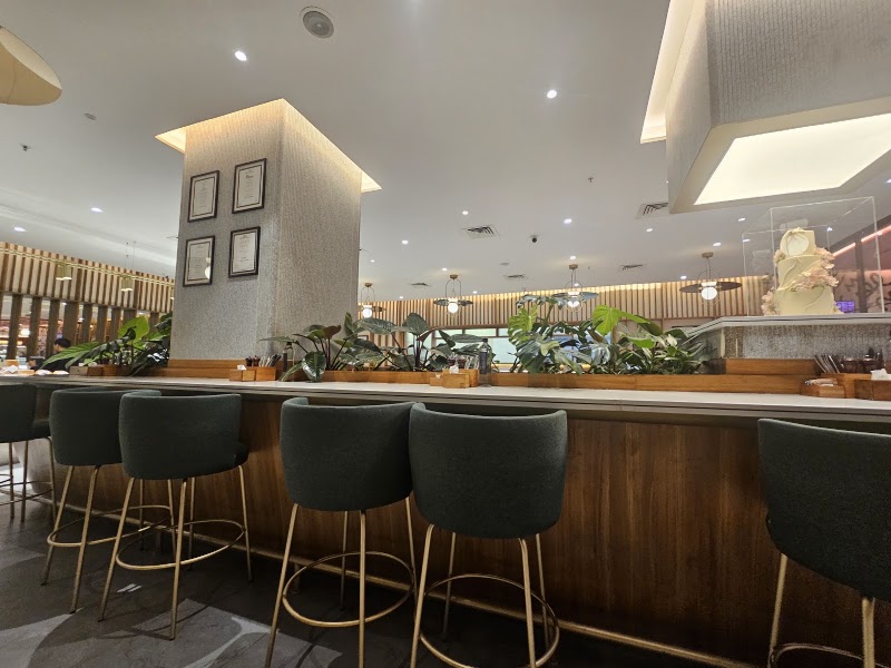 Lavonne Café