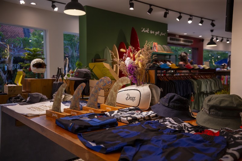 Deus Ex Machina - Nusa Dua - Deus Ex Machina - Nusa Dua, Jl. Kw. Nusa Dua Resort, Benoa, Kec. Kuta Sel., Kabupaten Badung, Bali 80361, Indonesia