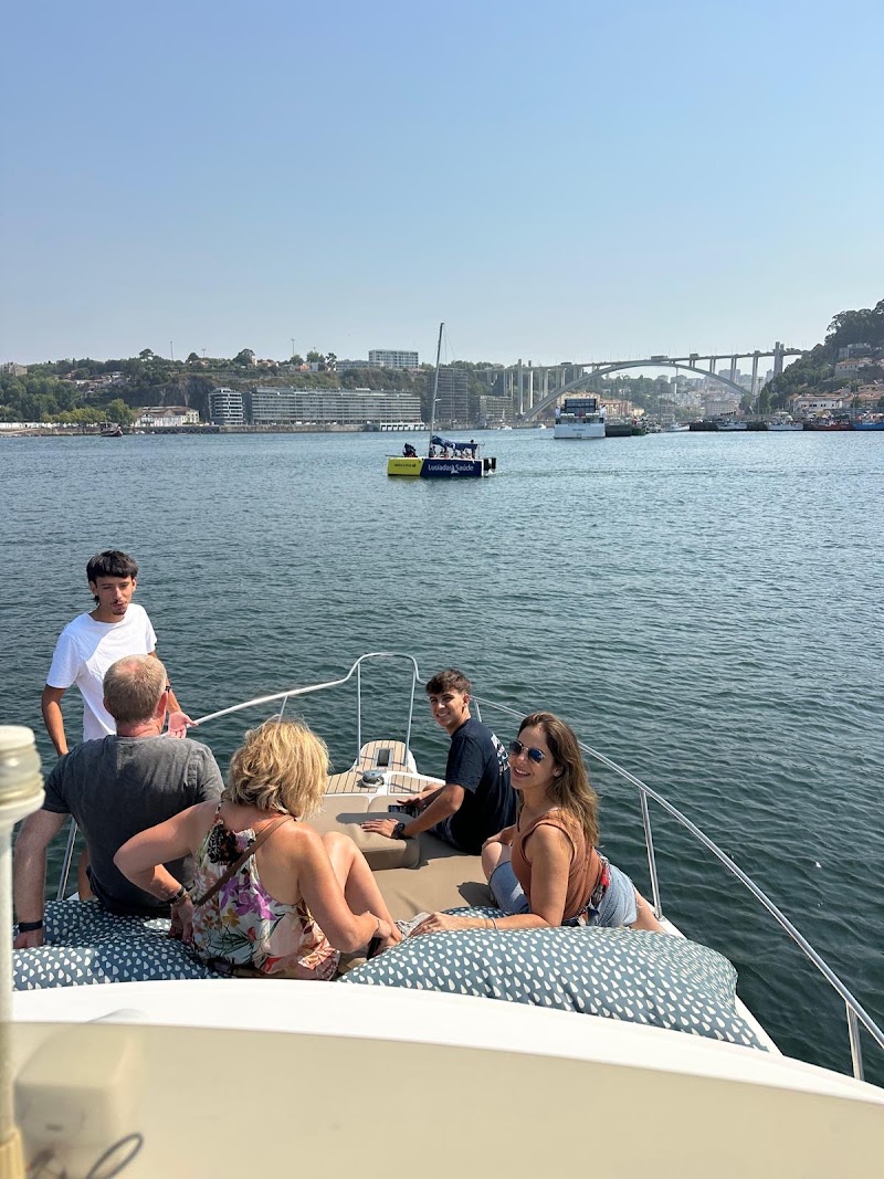 LEÇAODOURO - Boat tours Porto - LEÇAODOURO - Boat tours Porto, Marina da Afurada, R. da Praia 430, 4400-554 Vila Nova de Gaia, Portugal