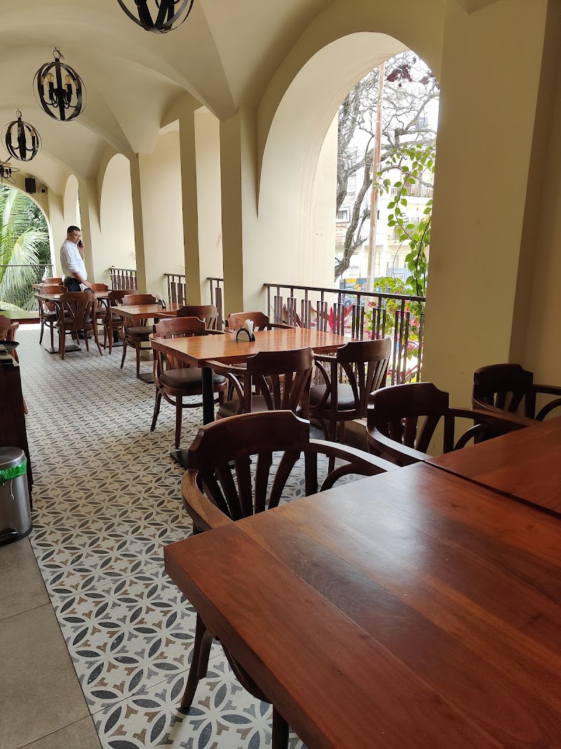 La Gioia - La Gioia 1085, 12th Main Rd, HAL 2nd Stage, Doopanahalli, Indiranagar, Bengaluru, Karnataka 560008, India