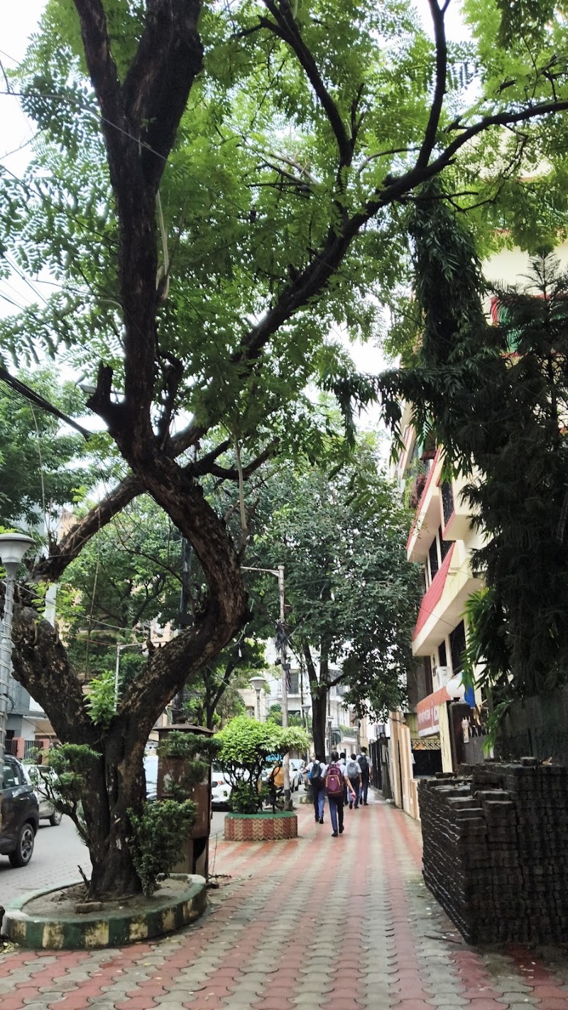 Rashbehari More - Rashbehari More, G88W+R88, Pratapaditya Rd, Anami Sangha, Sahanagar, Kalighat, Kolkata, West Bengal 700026, India