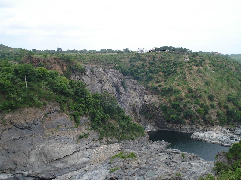 Shivanasamudra Falls - Shivanasamudra Falls, Shivanasamudra, Karnataka, 75V9+H6R, Cauvery Beat, Belakavadi, Karnataka 571430, India