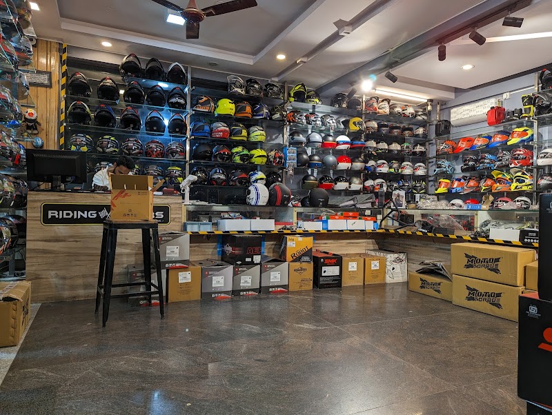 Riding Gears Helmets - Riding Gears Helmets Door No. 30, Sarjapur Main Rd, next to Royal Enfield Showroom, Ibbaluru, Bellandur, Bengaluru, Karnataka 560102, India